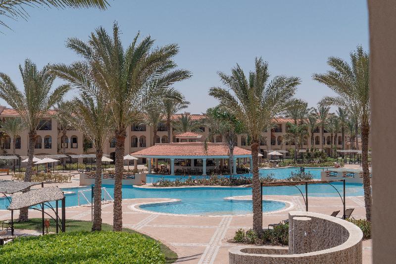 JAZ Almaza Beach Resort, Almaza Bay - Bar