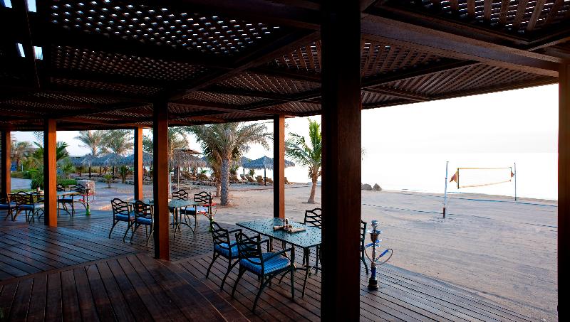 Le Méridien Al Aqah Beach Resort - Bar