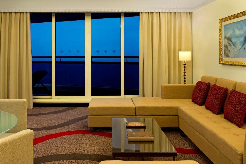 Le Méridien Al Aqah Beach Resort - Lobi