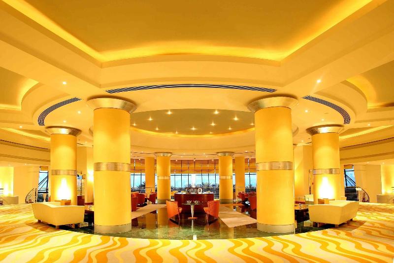 Le Méridien Al Aqah Beach Resort - Lobi