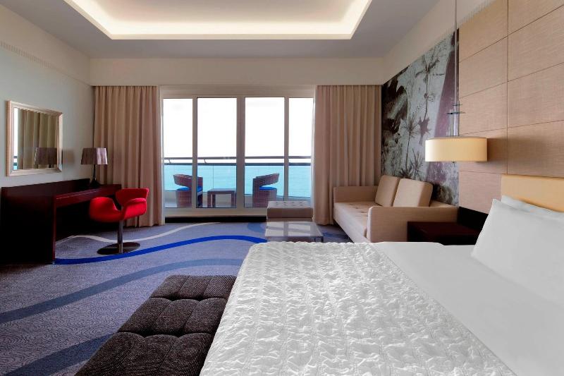 Le Méridien Al Aqah Beach Resort - Oda