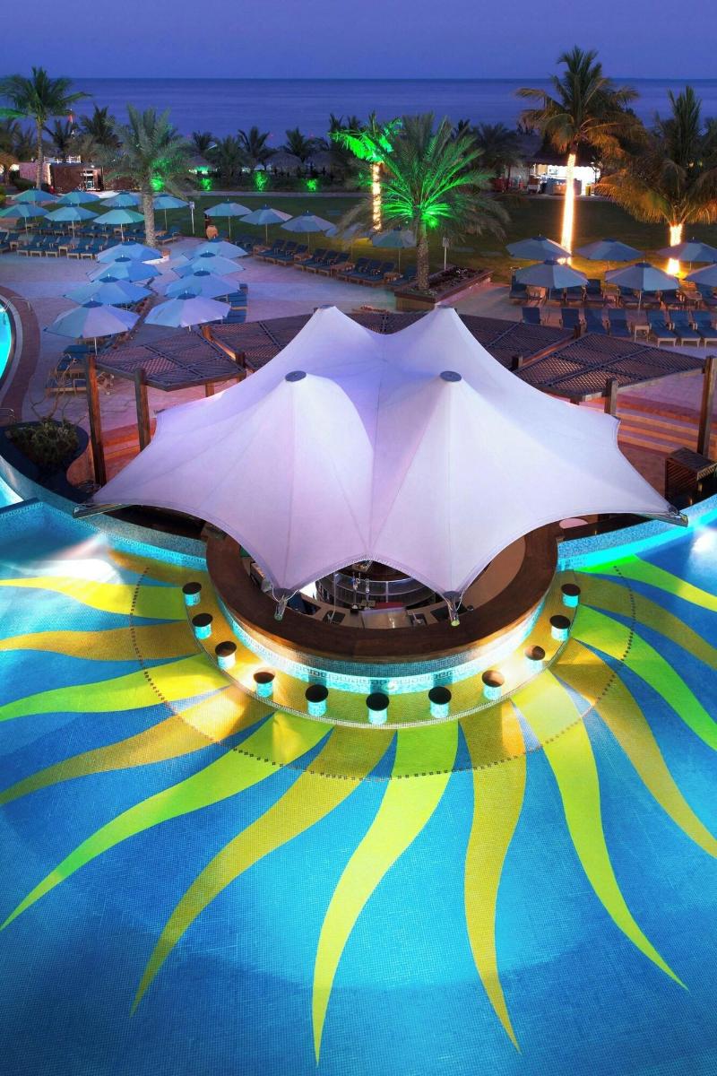 Le Méridien Al Aqah Beach Resort - Havuz