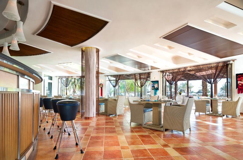 Le Méridien Al Aqah Beach Resort - Restoran
