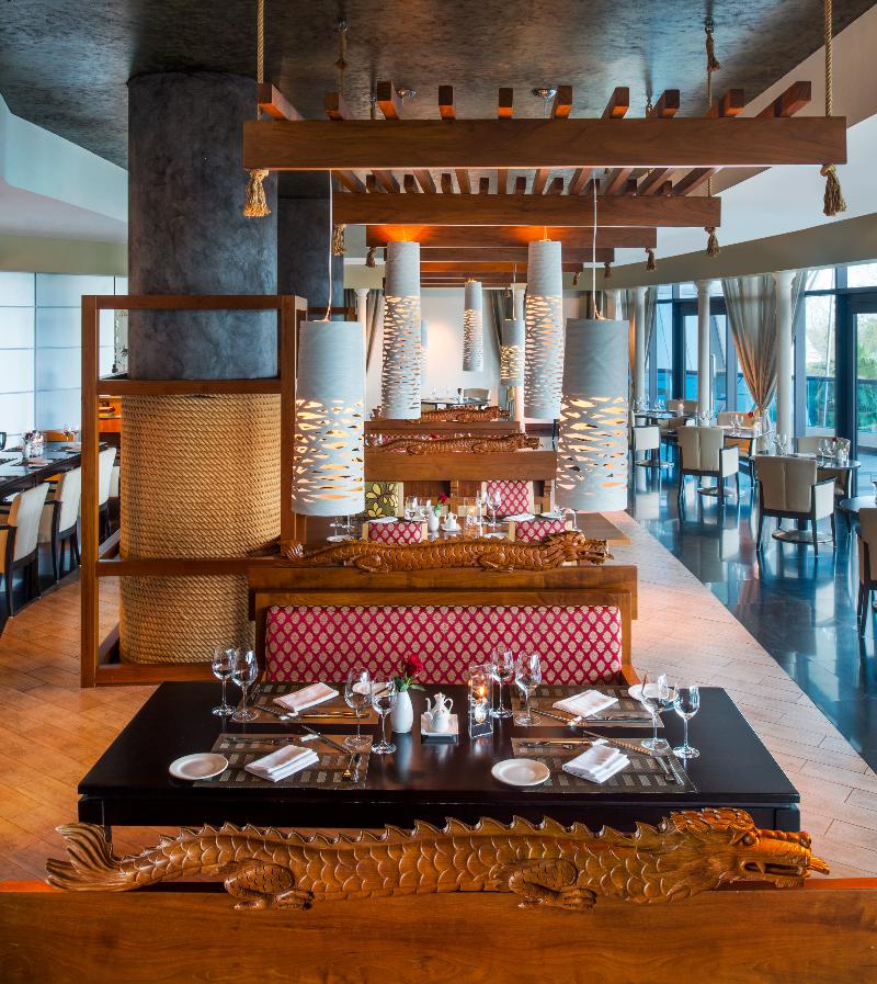 Le Méridien Al Aqah Beach Resort - Restoran