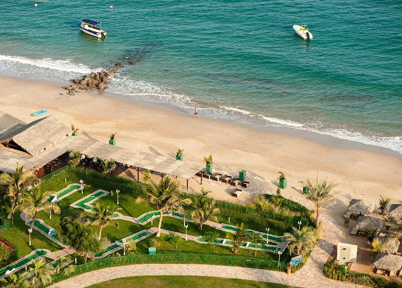 Le Méridien Al Aqah Beach Resort - Teras