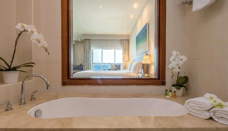 The Radisson Blu Resort Fujairah - Oda