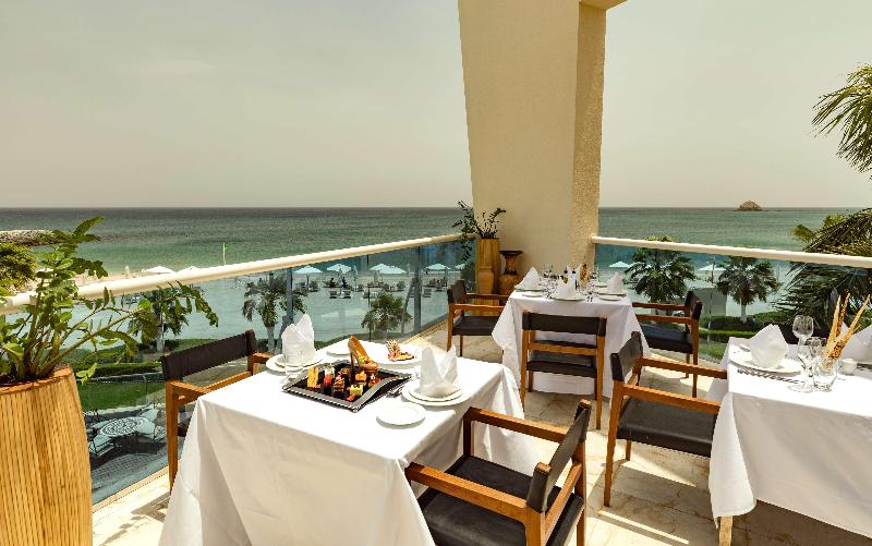 The Radisson Blu Resort Fujairah - Restoran