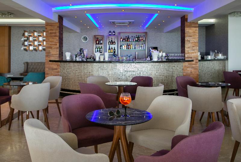Asterias Beach Hotel - Bar