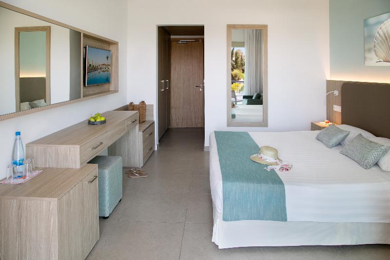 Asterias Beach Hotel - Oda