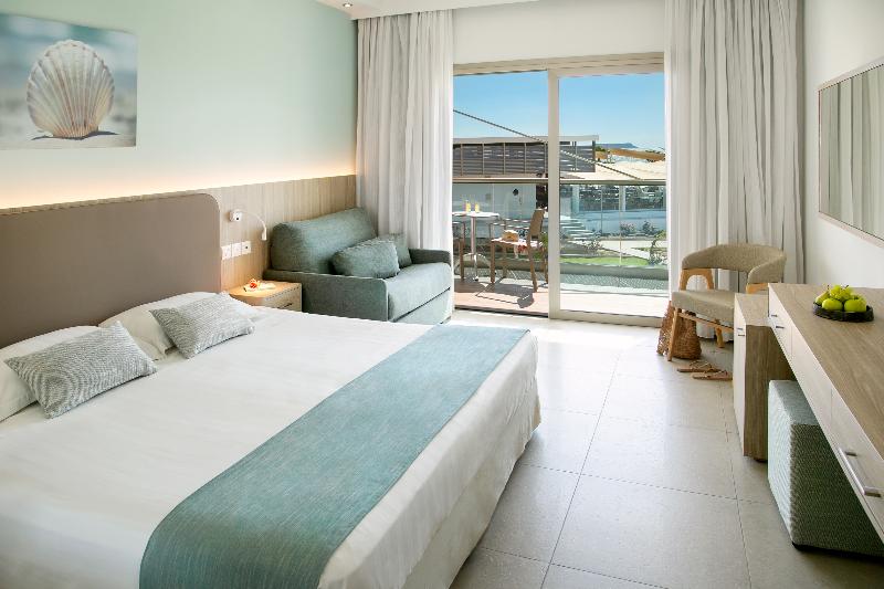 Asterias Beach Hotel - Oda