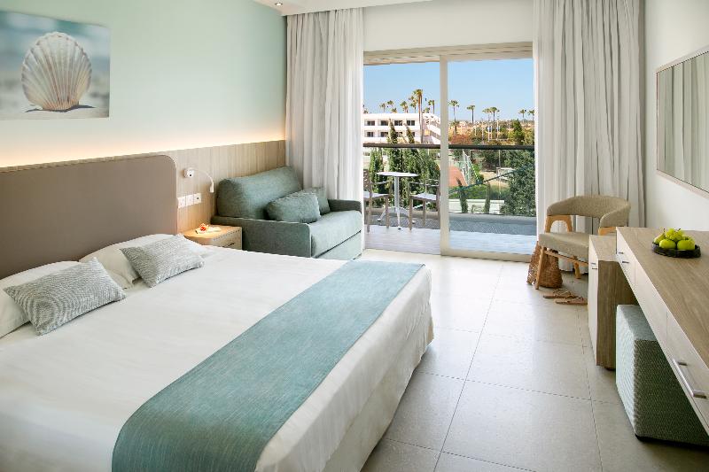 Asterias Beach Hotel - Oda