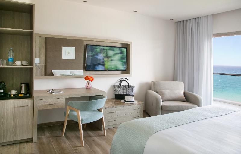 Asterias Beach Hotel - Oda