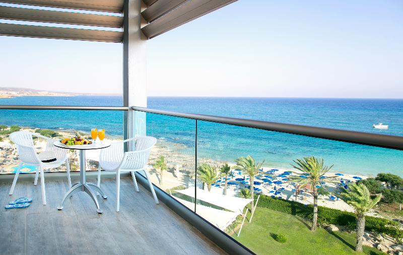 Asterias Beach Hotel - Oda