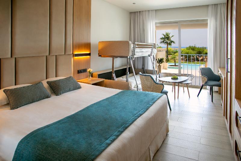 Asterias Beach Hotel - Oda