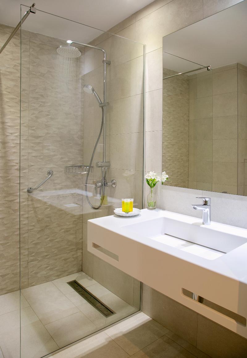 Asterias Beach Hotel - Oda