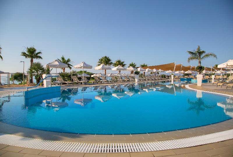 Asterias Beach Hotel - Havuz