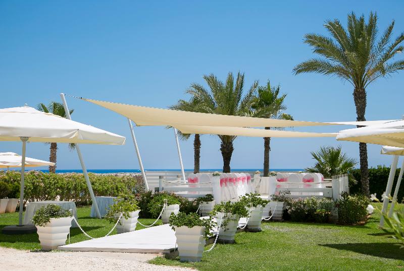 Asterias Beach Hotel - Teras
