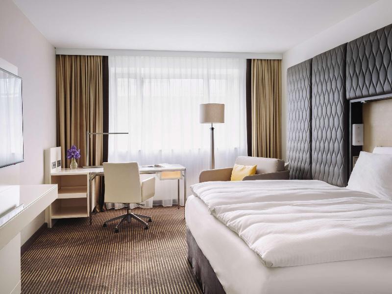 Pullman Berlin Schweizerhof - Genel