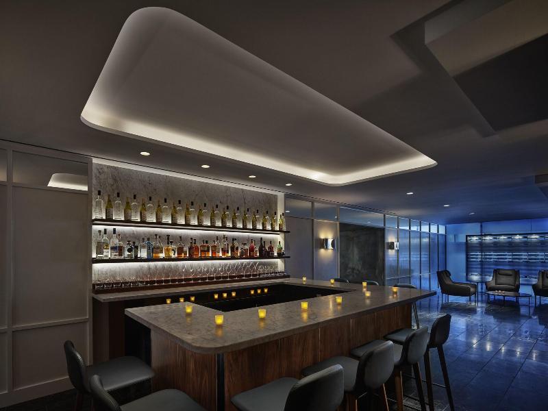 AKA Central Park - Apartments - Bar