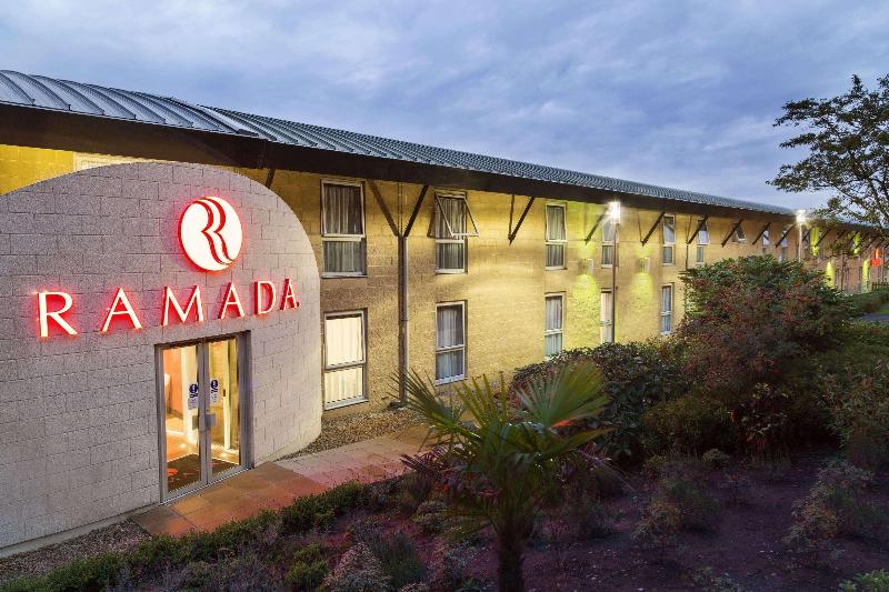 Ramada by Wyndham Oxford - Genel