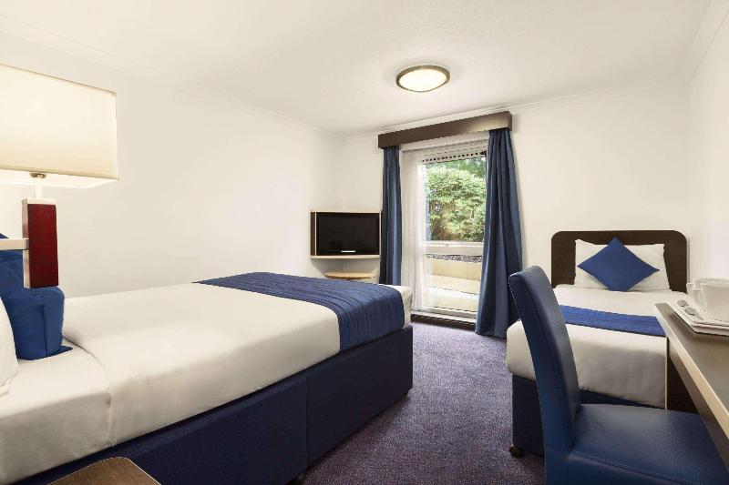 Ramada by Wyndham Oxford - Oda