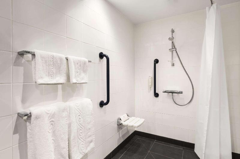 Ramada by Wyndham Oxford - Oda