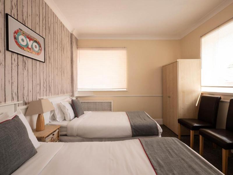 Luton Hotel - Oda