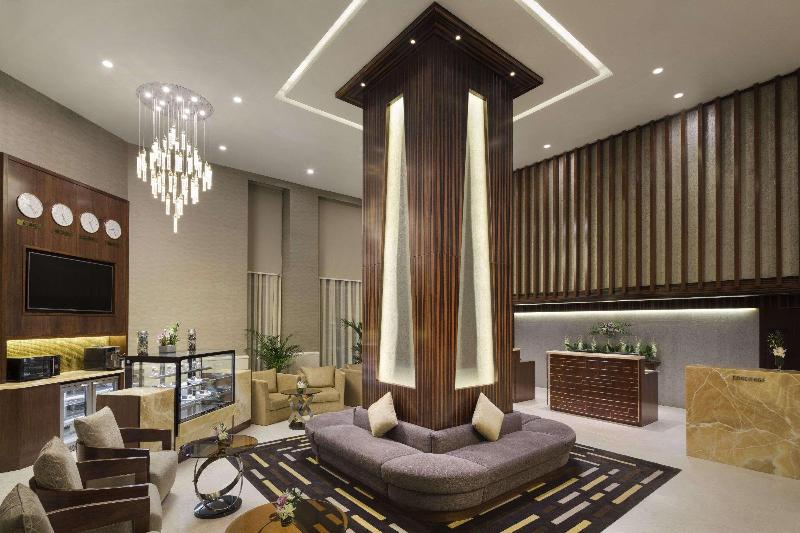 Hawthorn Suites By Wyndham Abu Dhabi City Center - Lobi
