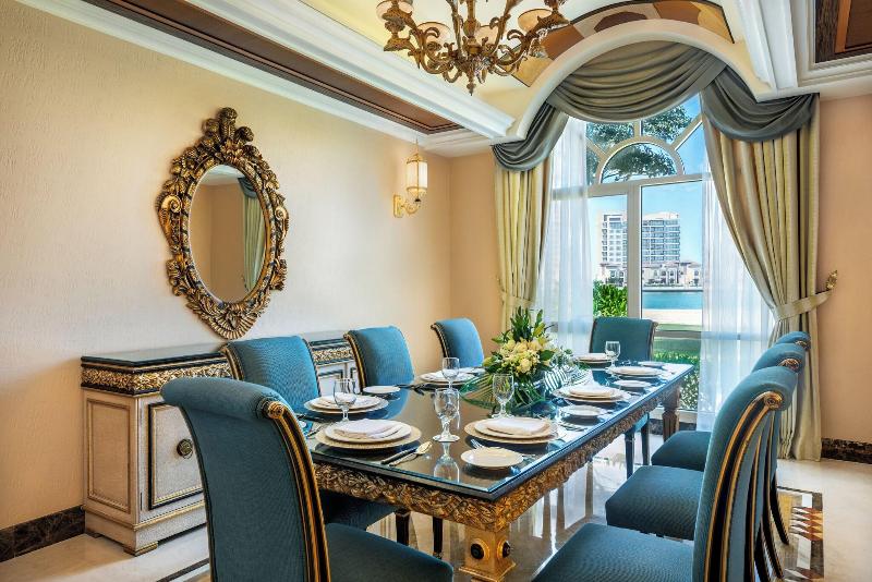 Al Raha Beach Hotel - Restoran