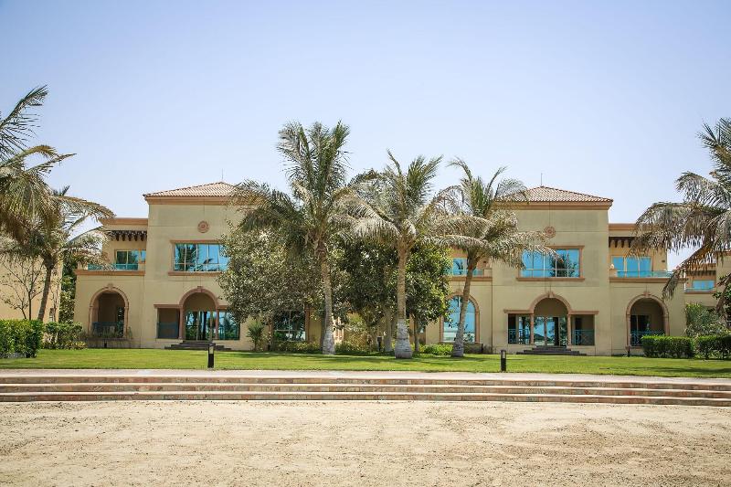 Al Raha Beach Hotel - Teras