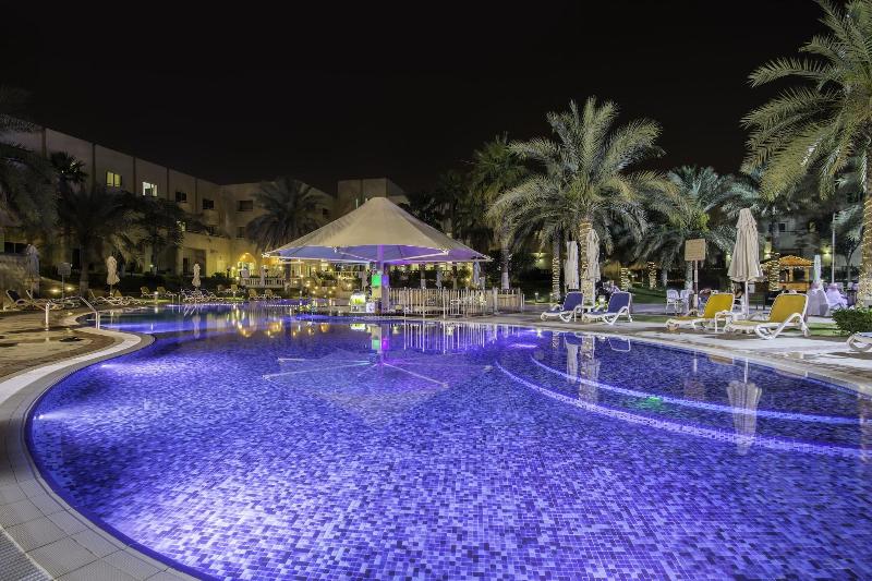 Metropolitan Al Mafraq Hotel - Havuz