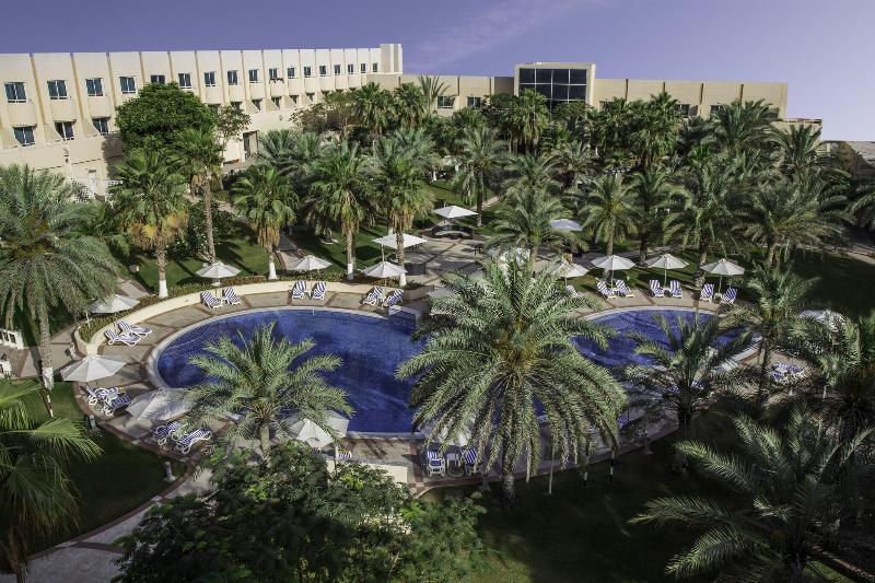 Metropolitan Al Mafraq Hotel - Havuz