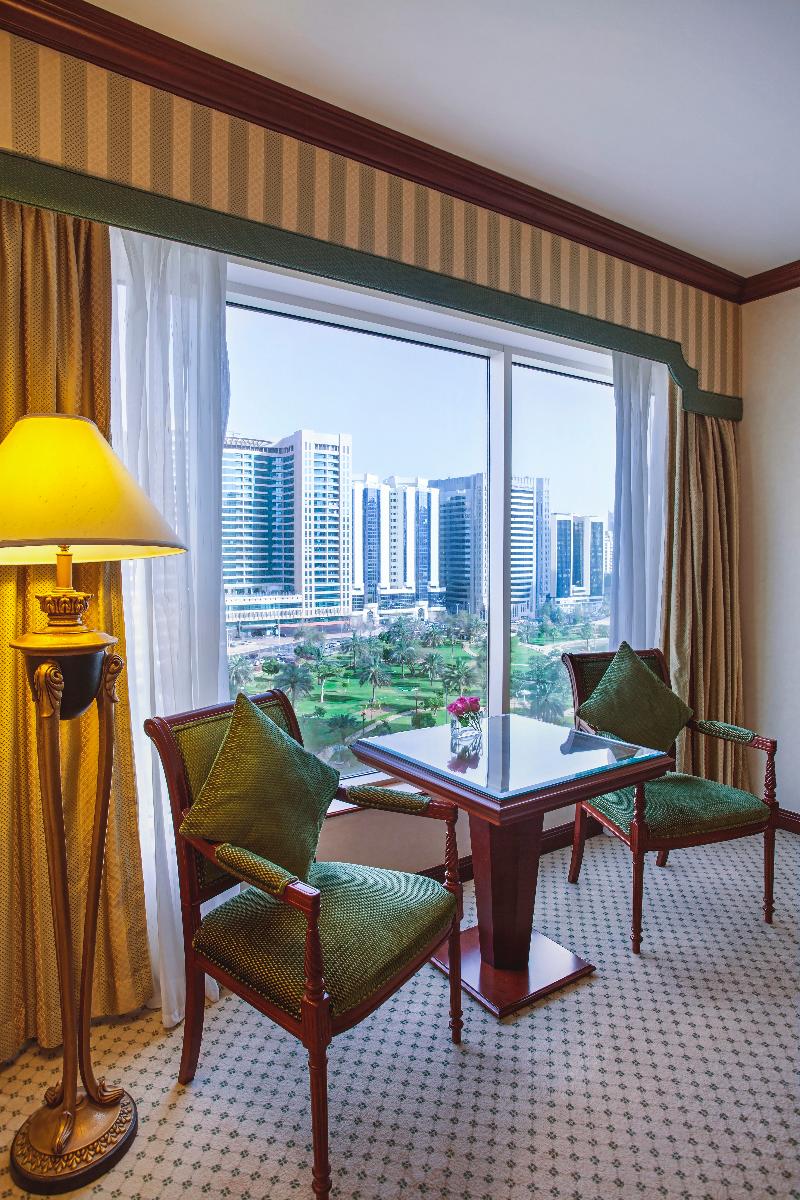 Corniche Hotel Abu Dhabi - Oda