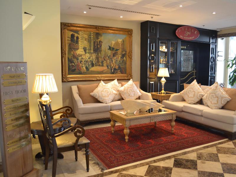 Sheraton AlKhalidiya - Lobi