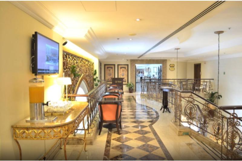 Sheraton AlKhalidiya - Lobi