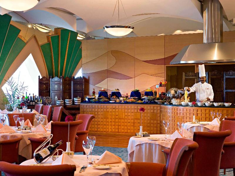 Oryx Grand Jebel Hafeet Hotel - Restoran