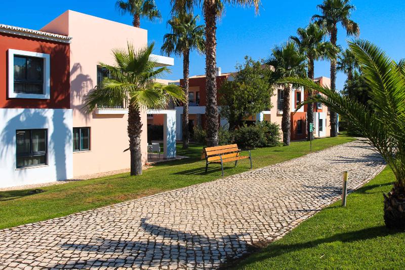 Vitors Village - Genel