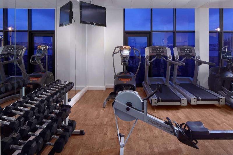 Radisson BLU Waterfront Hotel - Aktivite