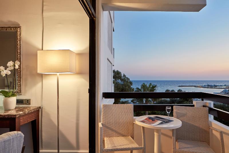 Grecian Bay - Oda