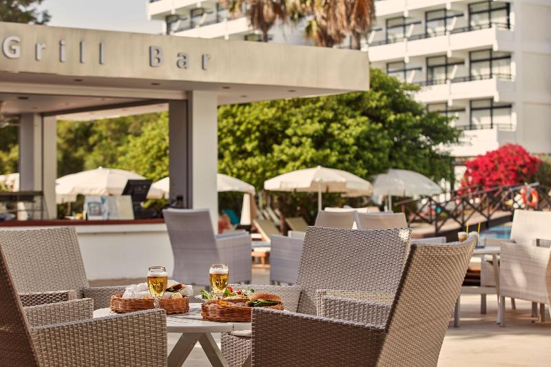 Grecian Bay - Teras