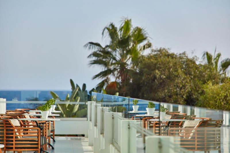 Grecian Bay - Teras