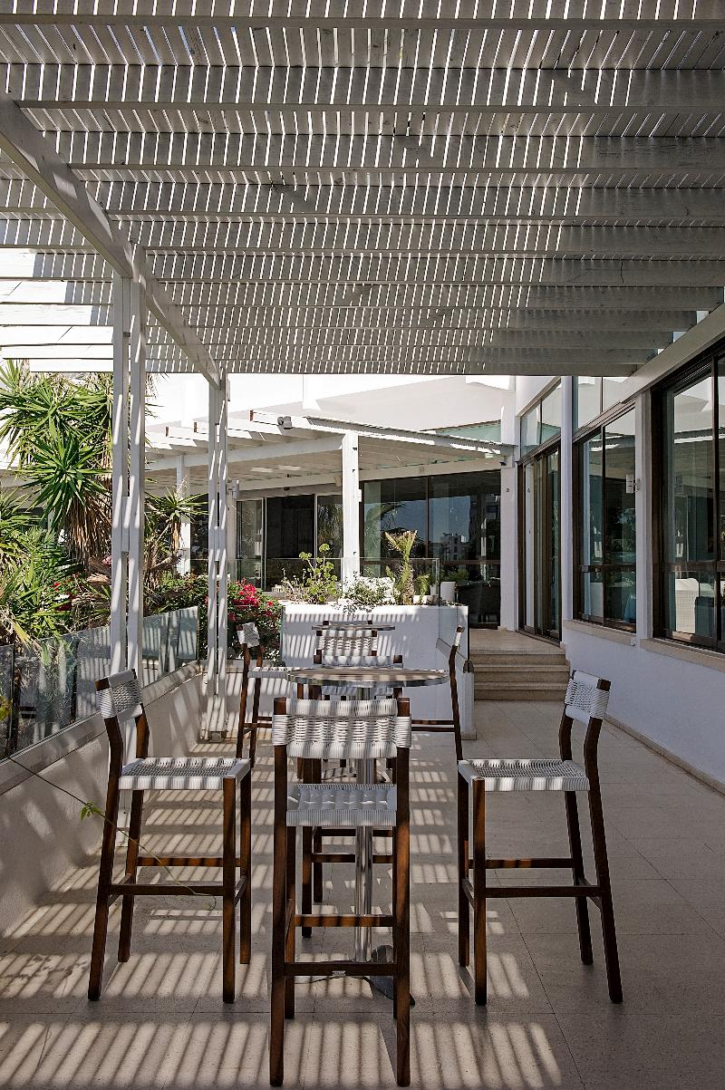 Grecian Sands - Bar