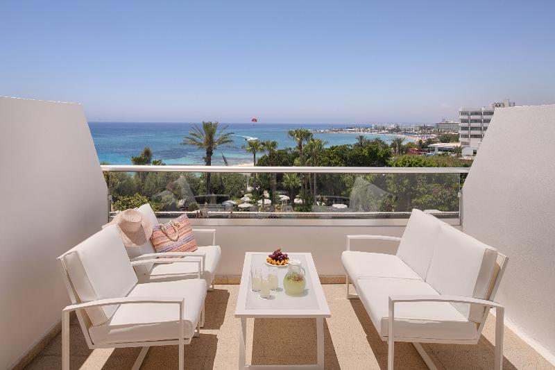 Grecian Sands - Oda