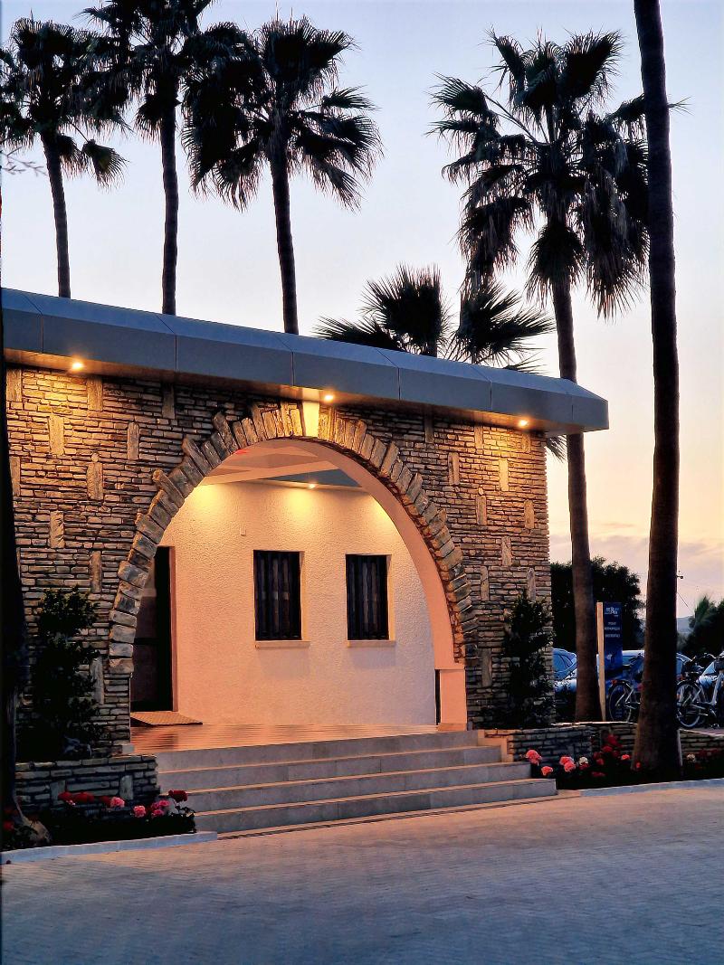 Sveltos Hotel - Genel