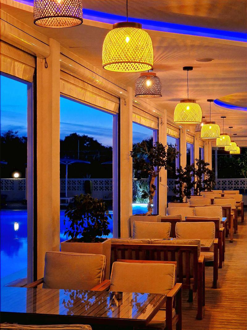 Sveltos Hotel - Teras