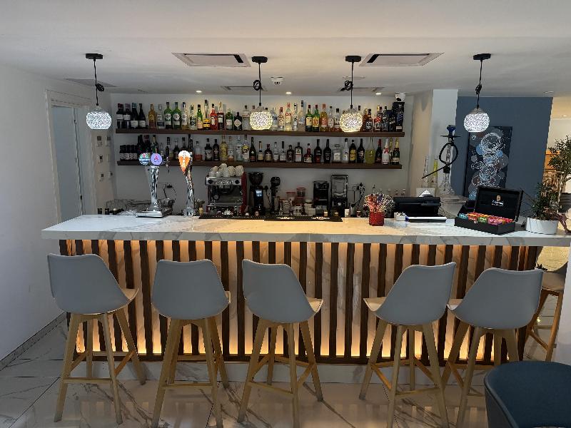 Best Western Plus Larco Hotel - Bar