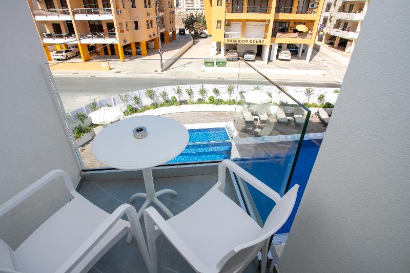 Best Western Plus Larco Hotel - Havuz