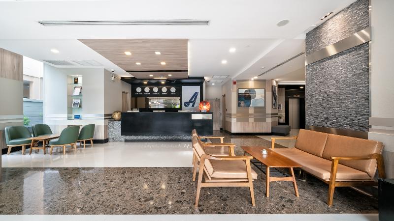 Adelphi Suites Bangkok - Lobi