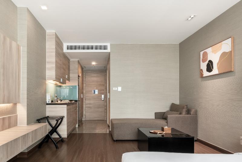 Adelphi Suites Bangkok - Oda