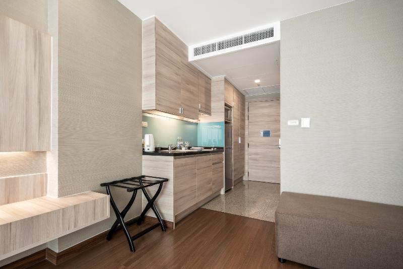 Adelphi Suites Bangkok - Oda